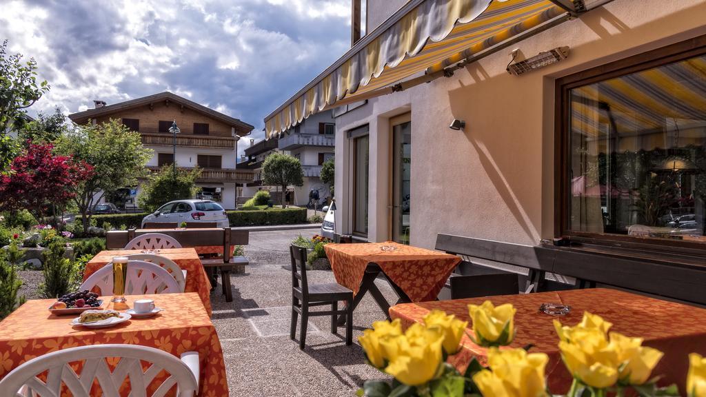Hotel Moritz Dobbiaco Kültér fotó