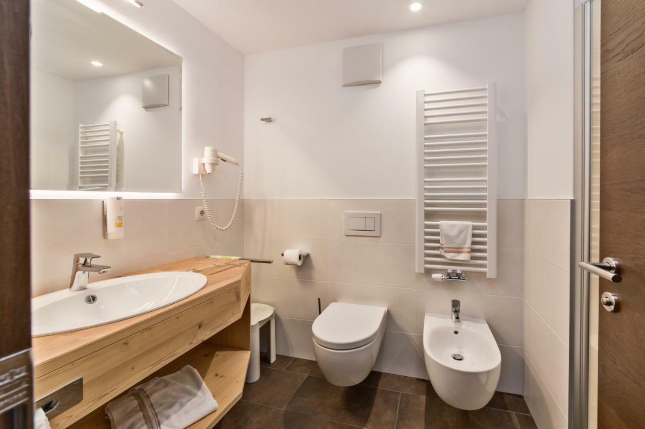 Hotel Moritz Dobbiaco Kültér fotó